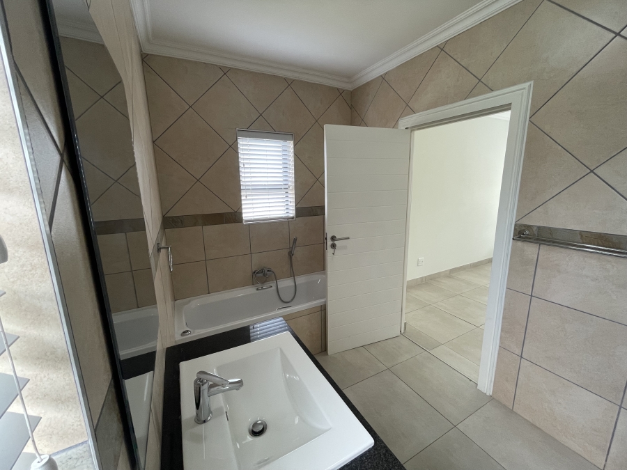 3 Bedroom Property for Sale in Blue Mountain Village Western Cape